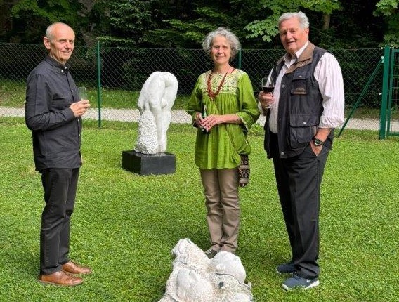 Skulpturenausstellung im Schloss Fischau mit Destan Gashi, 2024